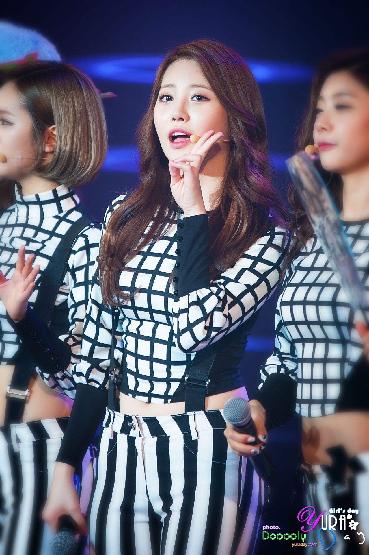 유라(걸스데이) 직찍 -  140405 일본 팬미팅 포토타임 by 둘리