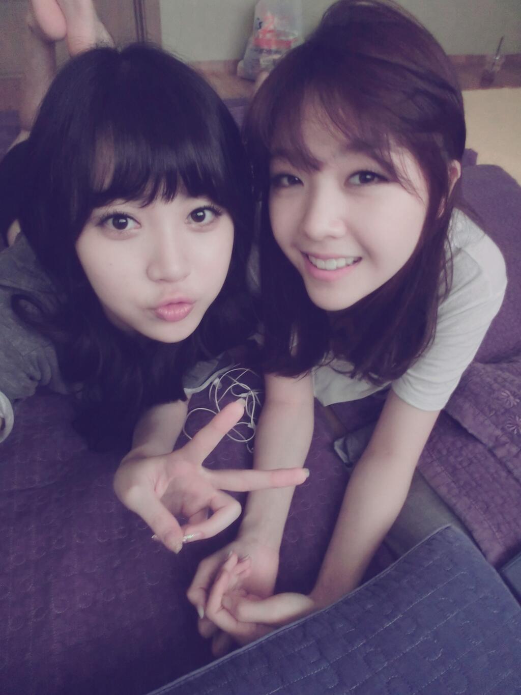 걸스데이 유라 130812 트위터 - 오랜만에 민아랑 셀카놀이