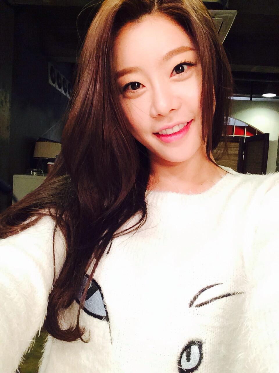 걸스데이 소진 140113 트위터 - 오늘도 화이팅!! :)