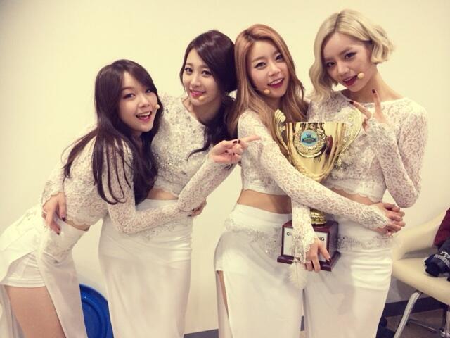걸스데이 민아 140108 트위터 - 쇼챔 일위 했어요!! ㅜㅜ