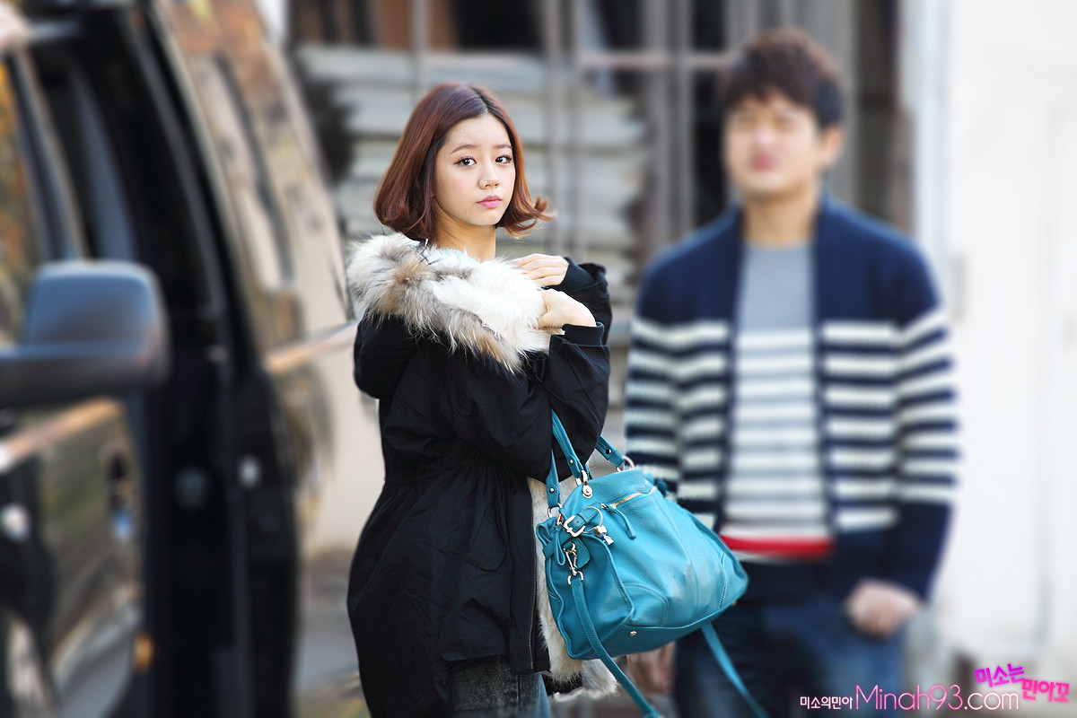 소진 혜리(걸스데이) 131111 스타킹녹화길 직찍