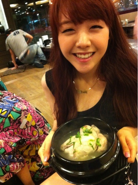 걸스데이 민아, 주스 마시며 상큼 셀카 한 컷