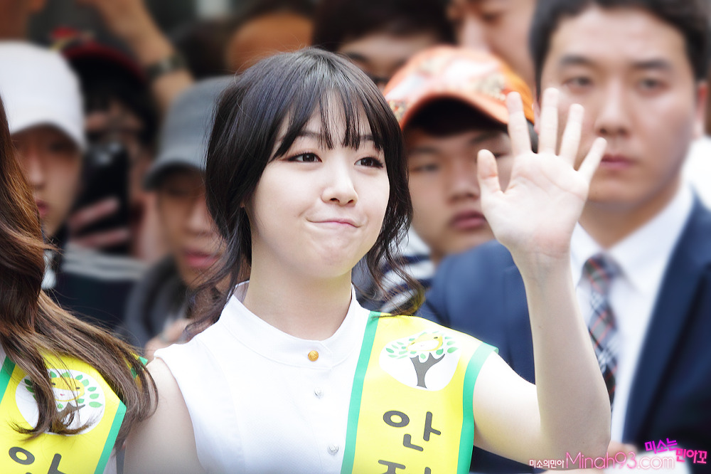 130507 민아 서현역 사회악근절캠페인 by 미소는민아꼬