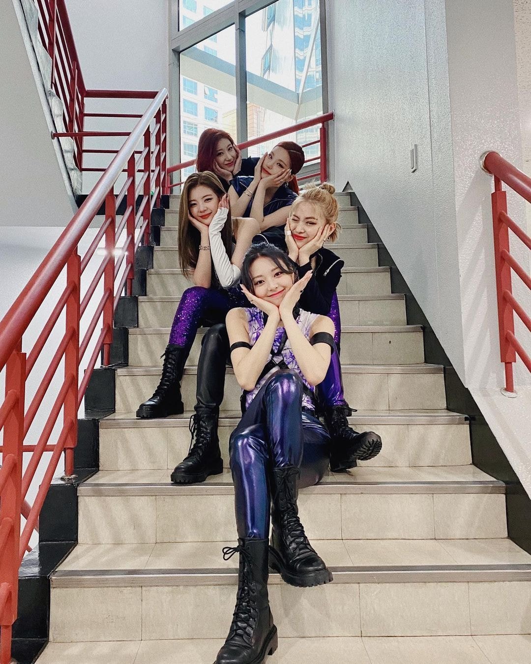 오늘자 ITZY 인스타 업뎃