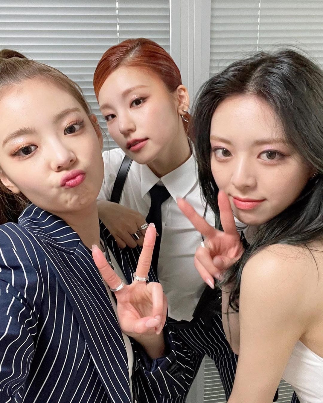 ITZY 인스타 업뎃