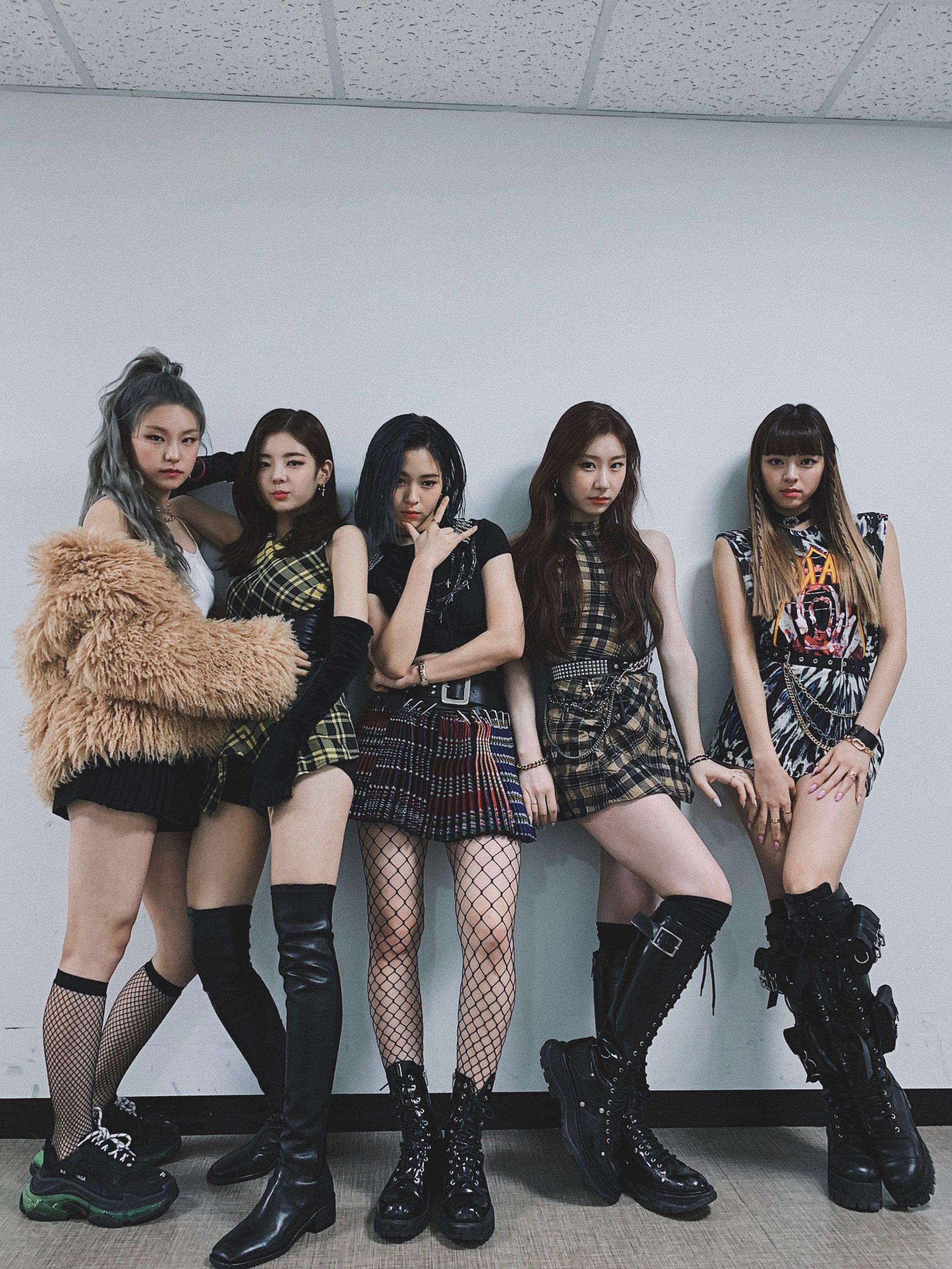 #있지 (#ITZY) 단체사진.twitter