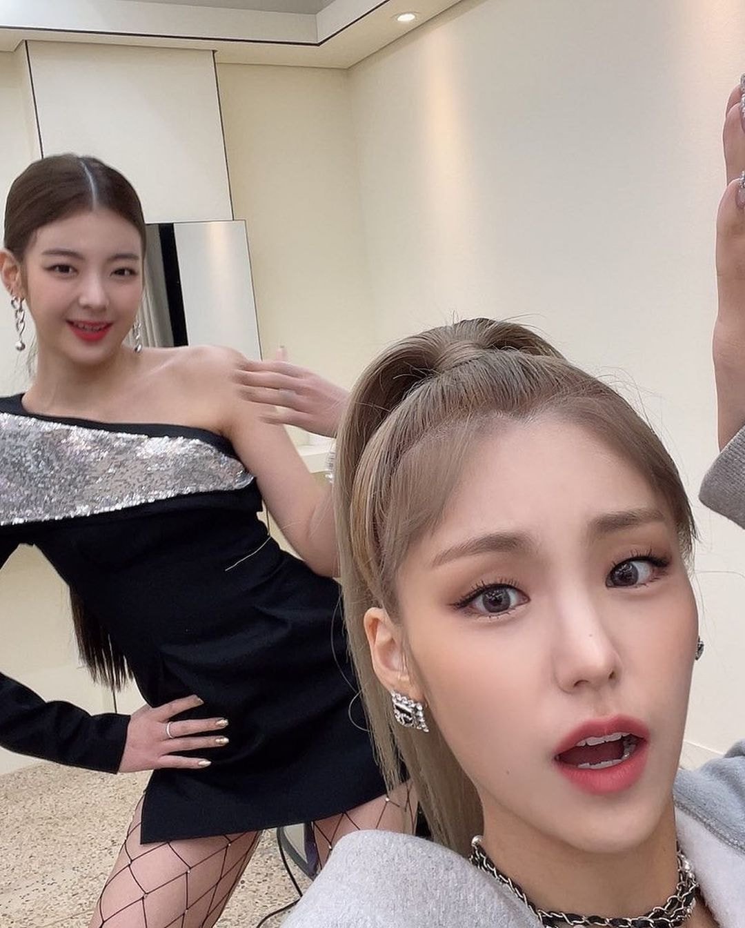 itzy 리아 예지.insta