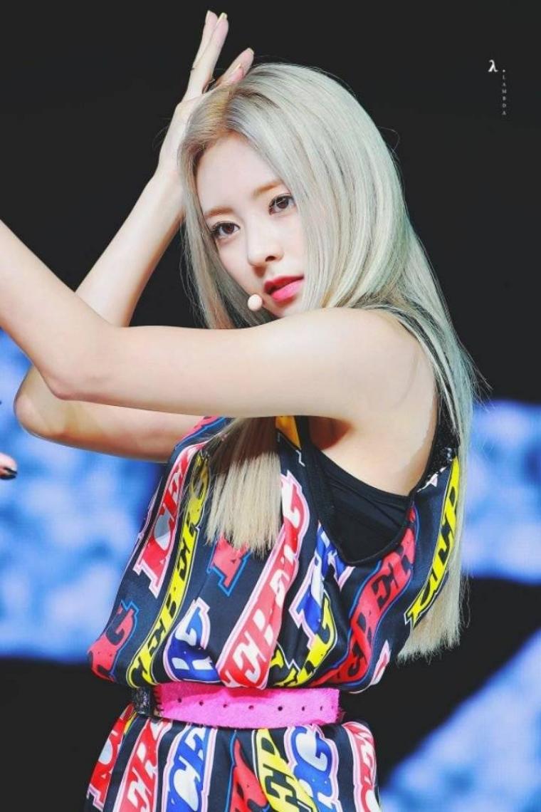 휴일에 보는 ITZY 막내 유나