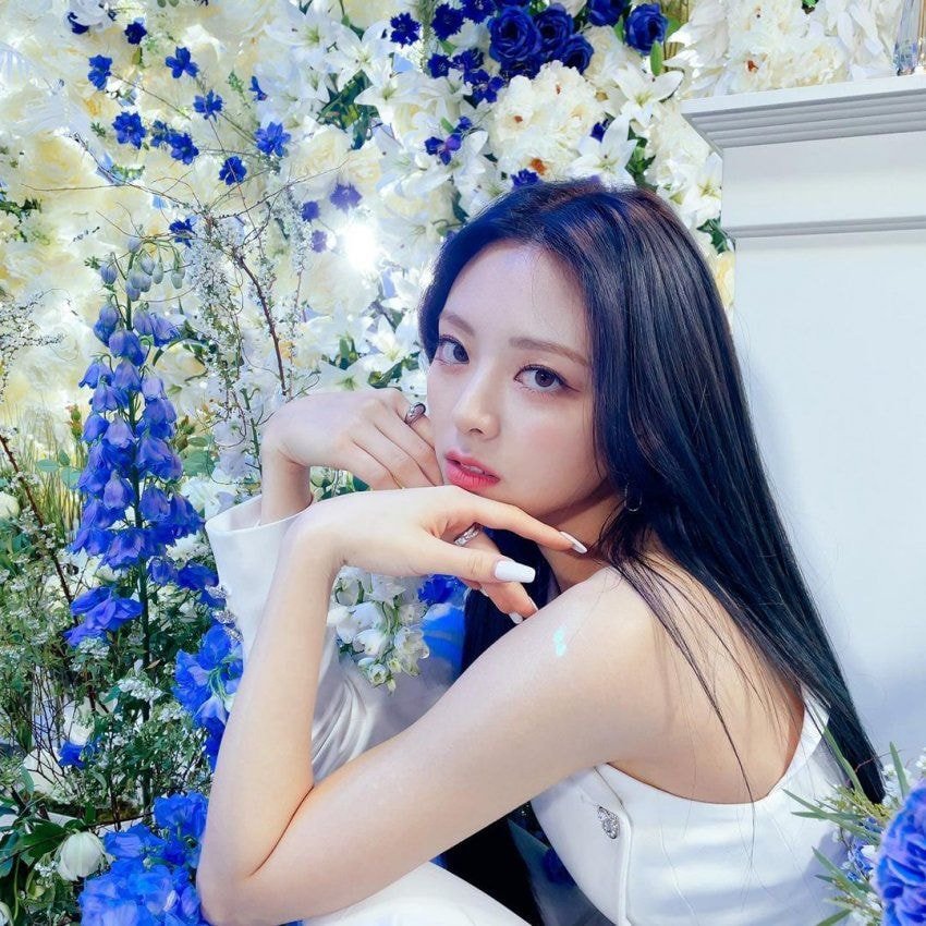 있지 공식 인스타 (유나)