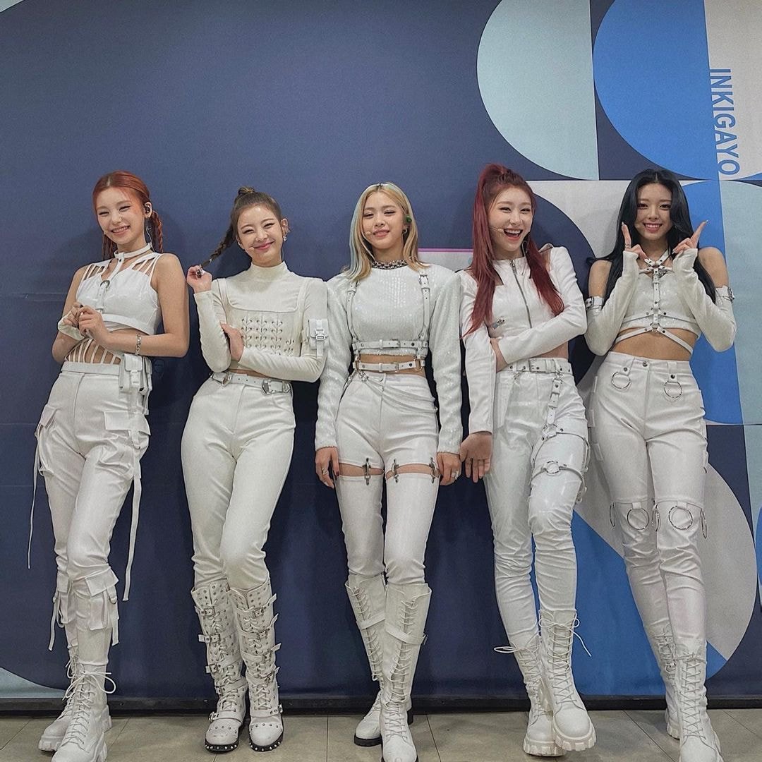 ITZY 안스타 업뎃 (feat. 인기가요)