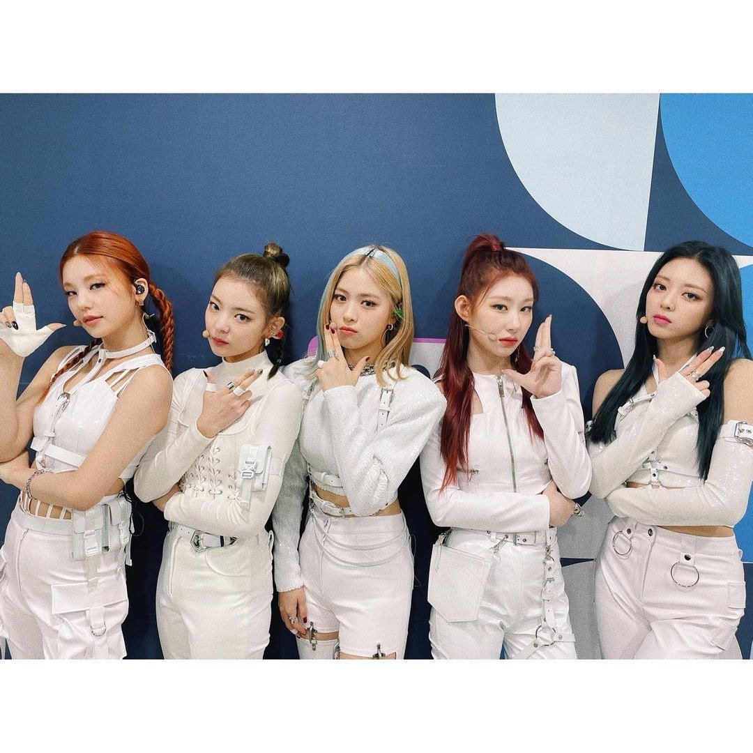 ITZY 안스타 업뎃 (feat. 인기가요)