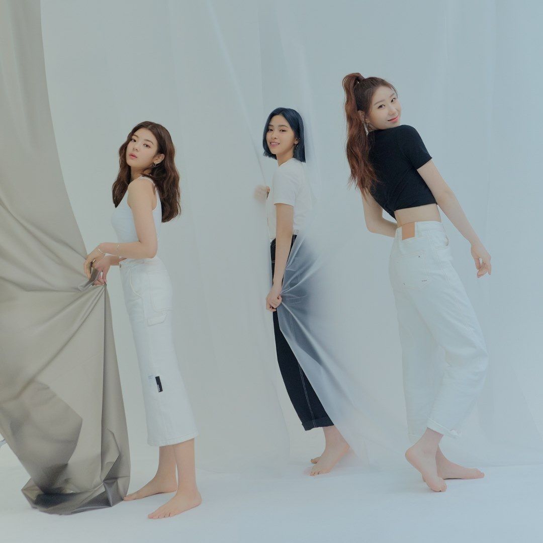 리아 류진 예지 유나 채령 (#있지 #ITZY) with 안다르