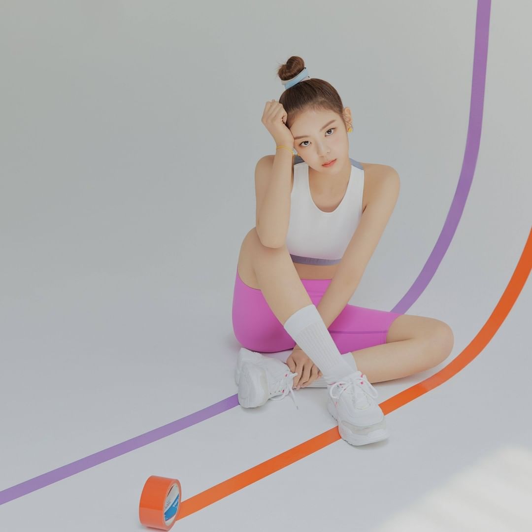 리아 류진 예지 유나 채령 (#있지 #ITZY) with 안다르