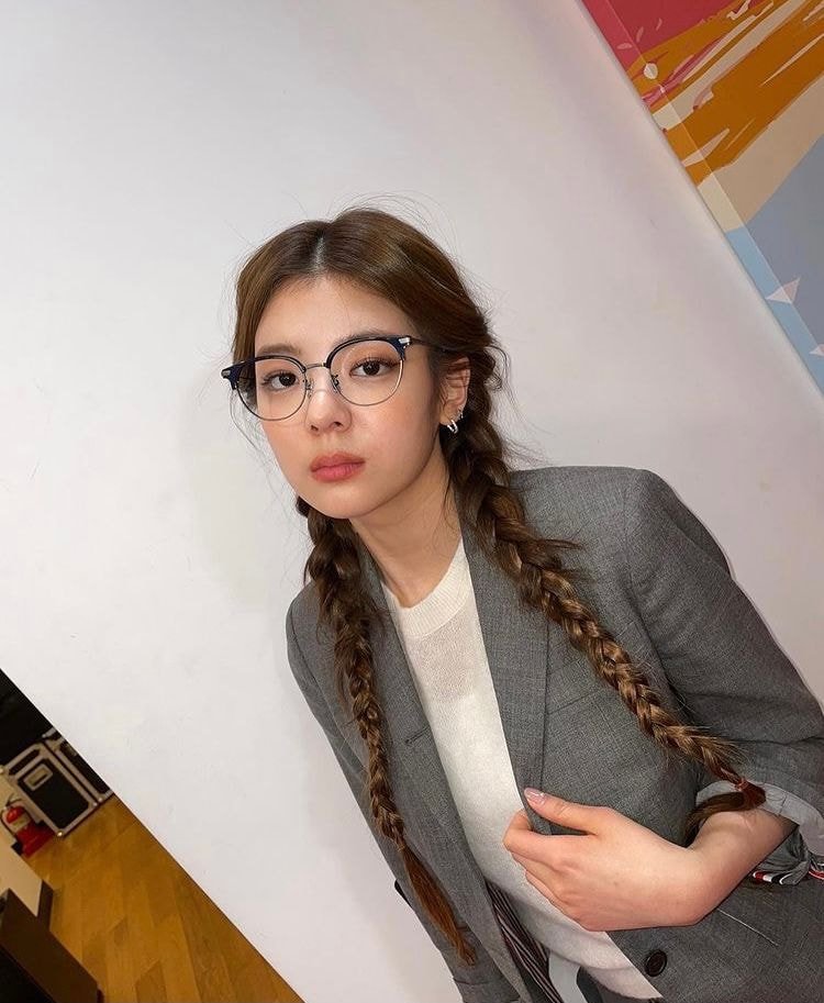 ITZY 리아 인스타