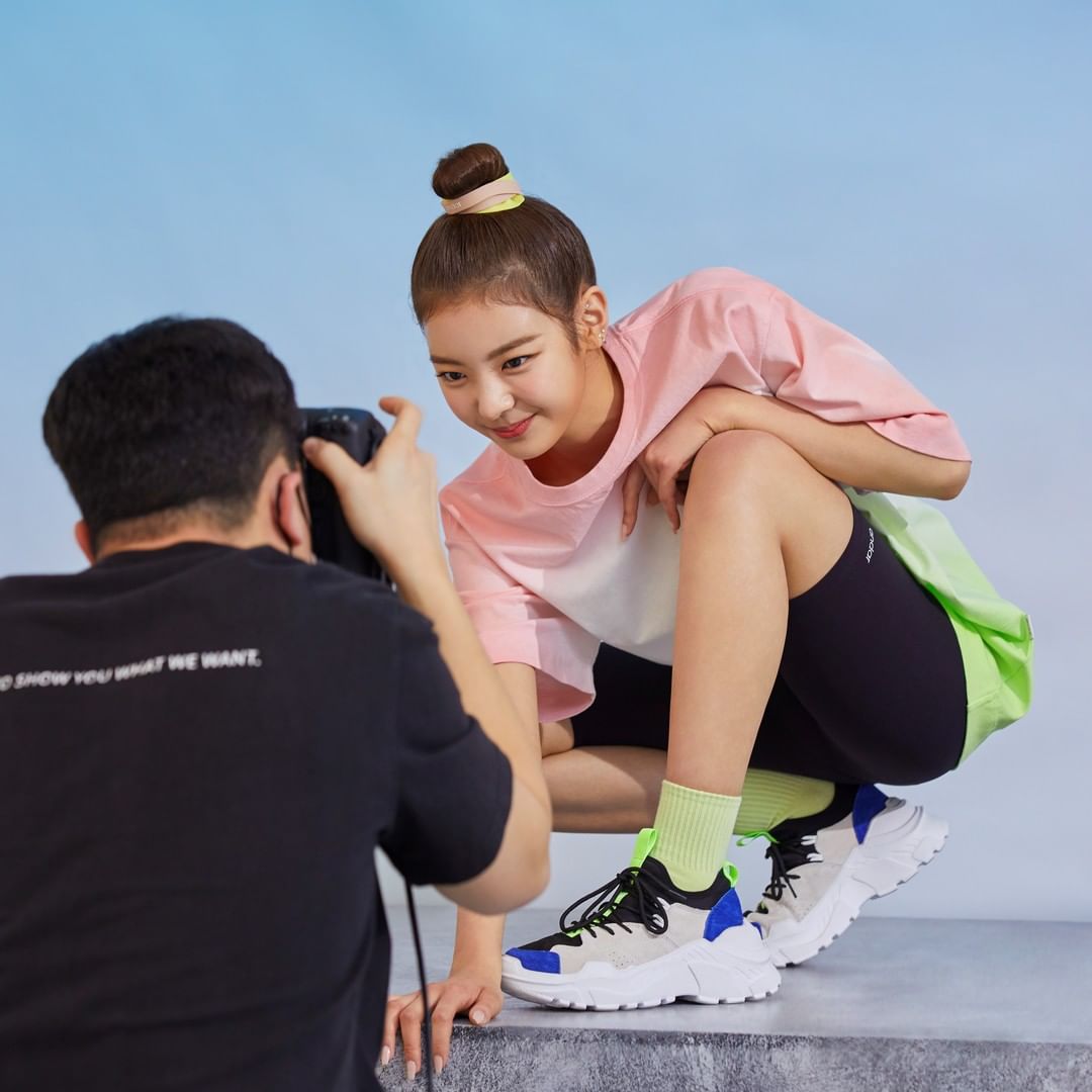 리아 류진 예지 유나 채령 (#있지 #ITZY) with 안다르