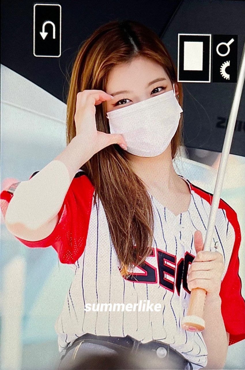 오늘자 야구장 ITZY 프리뷰