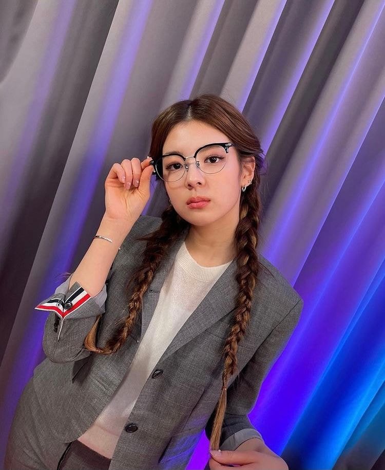 ITZY 리아 인스타