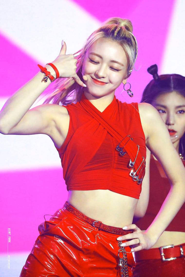 난 유나가 그렇게 좋더라.. (#ITZY #유나)