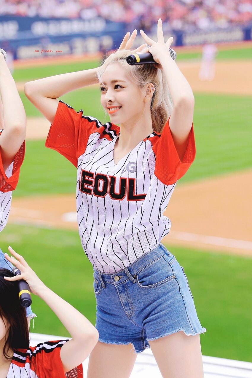 천상연예인 포스 #ITZY 유나