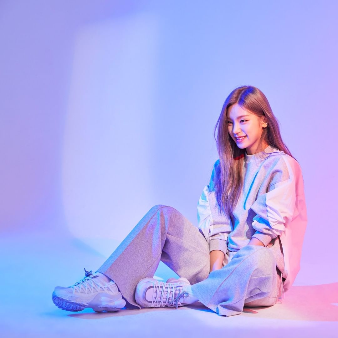 리아 류진 예지 유나 채령 (#있지 #ITZY) with 안다르