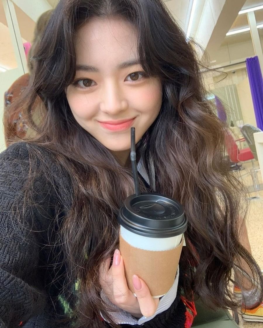 ITZY 유나 인스타