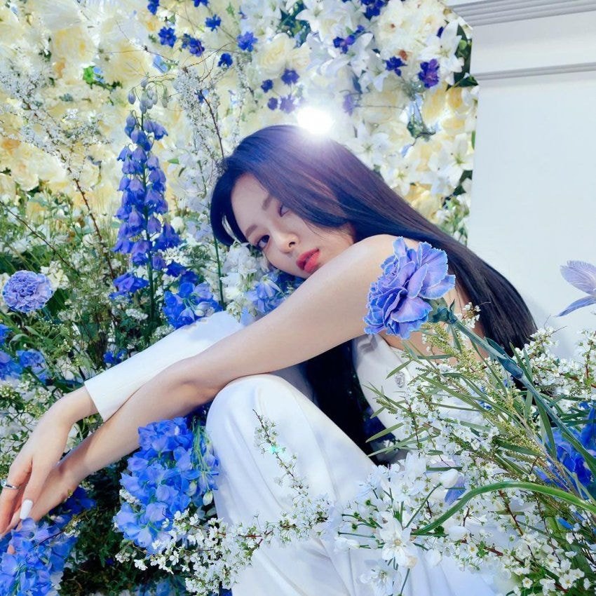있지 공식 인스타 (유나)