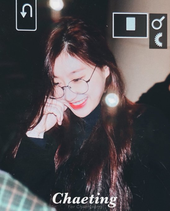 안경 낀 #있지 채령
