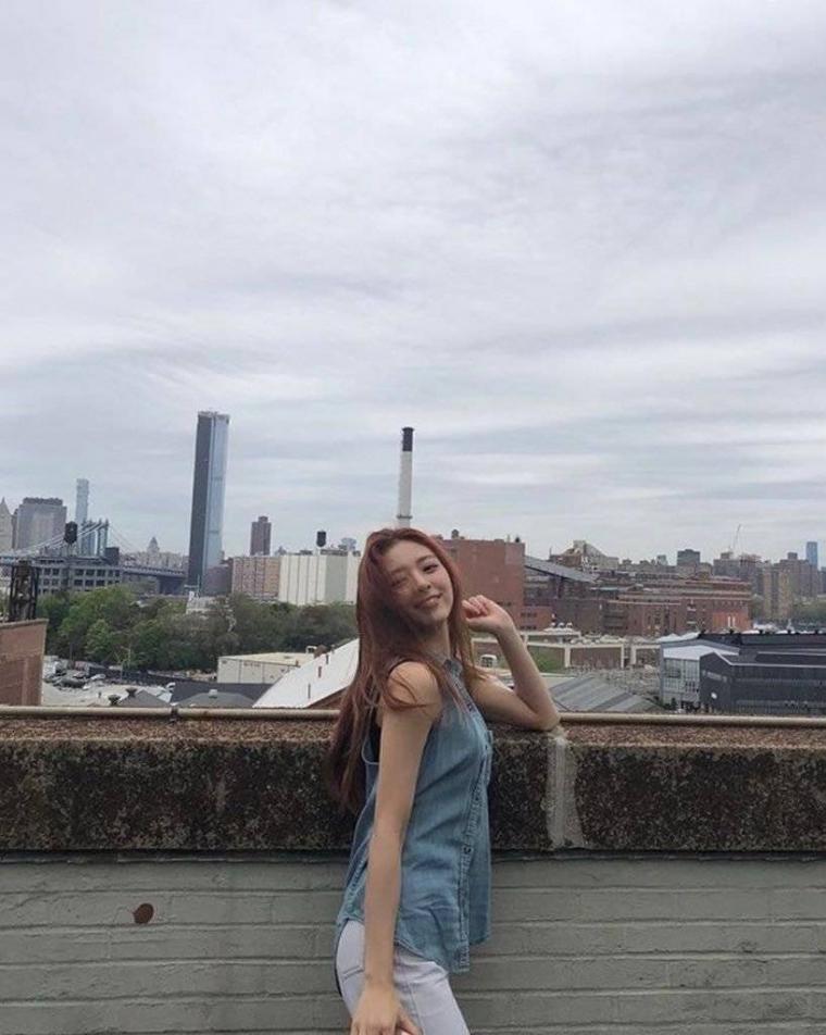 휴일에 보는 ITZY 막내 유나