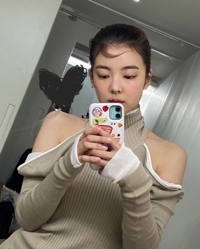 ITZY 리아 인스타
