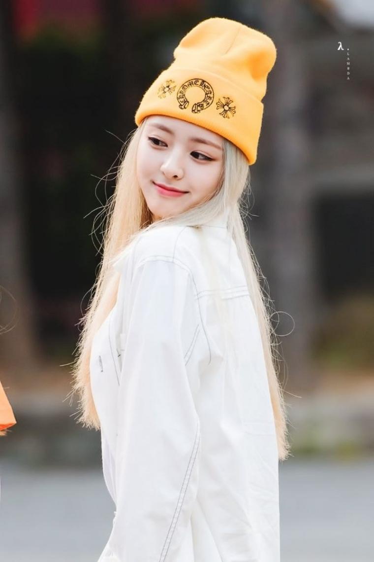 휴일에 보는 ITZY 막내 유나