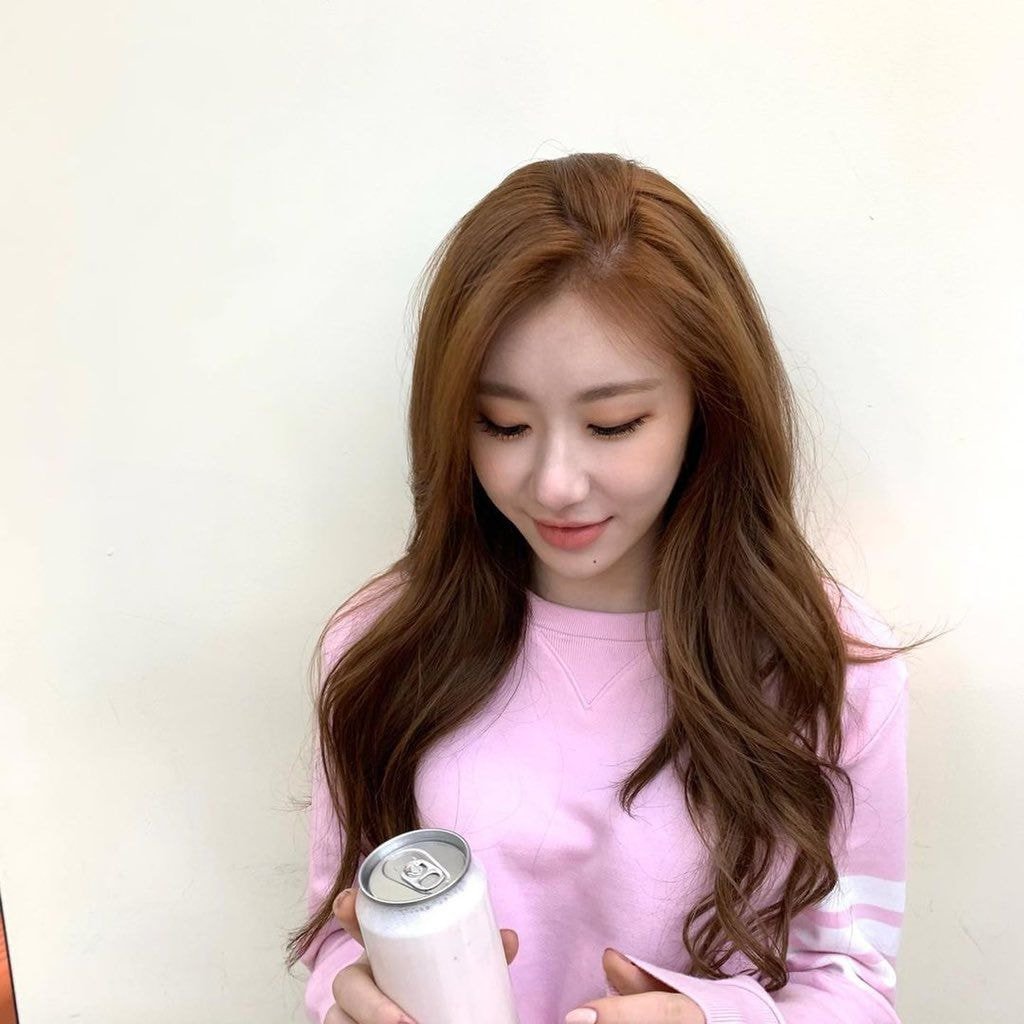 있지(ITZY) 인스타 핑크 채령
