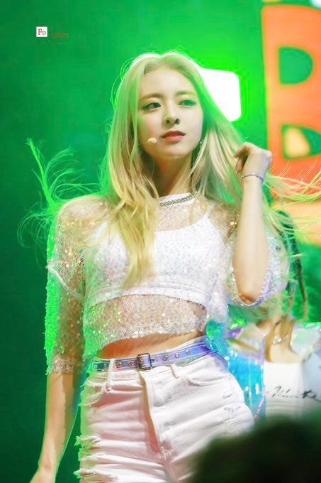 헤어 컬러 다 다른 #ITZY 유나