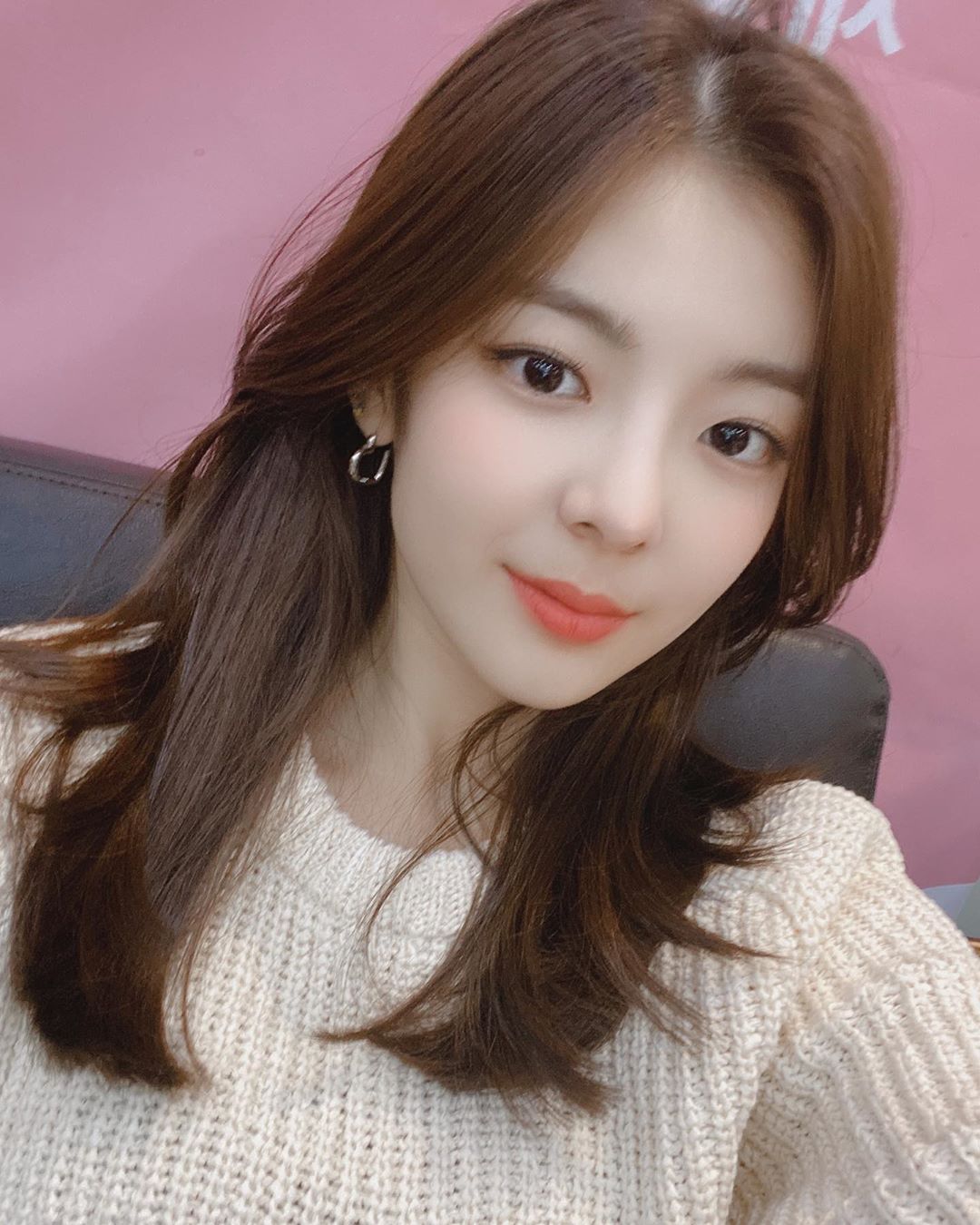 비오는 오후..ITZY 리아