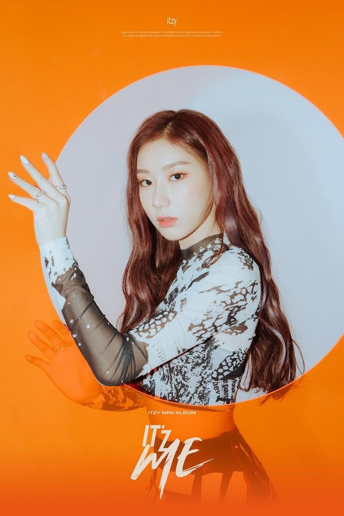 #ITZY (#있지) <IT'z ME> 채령 TEASER IMAGE
