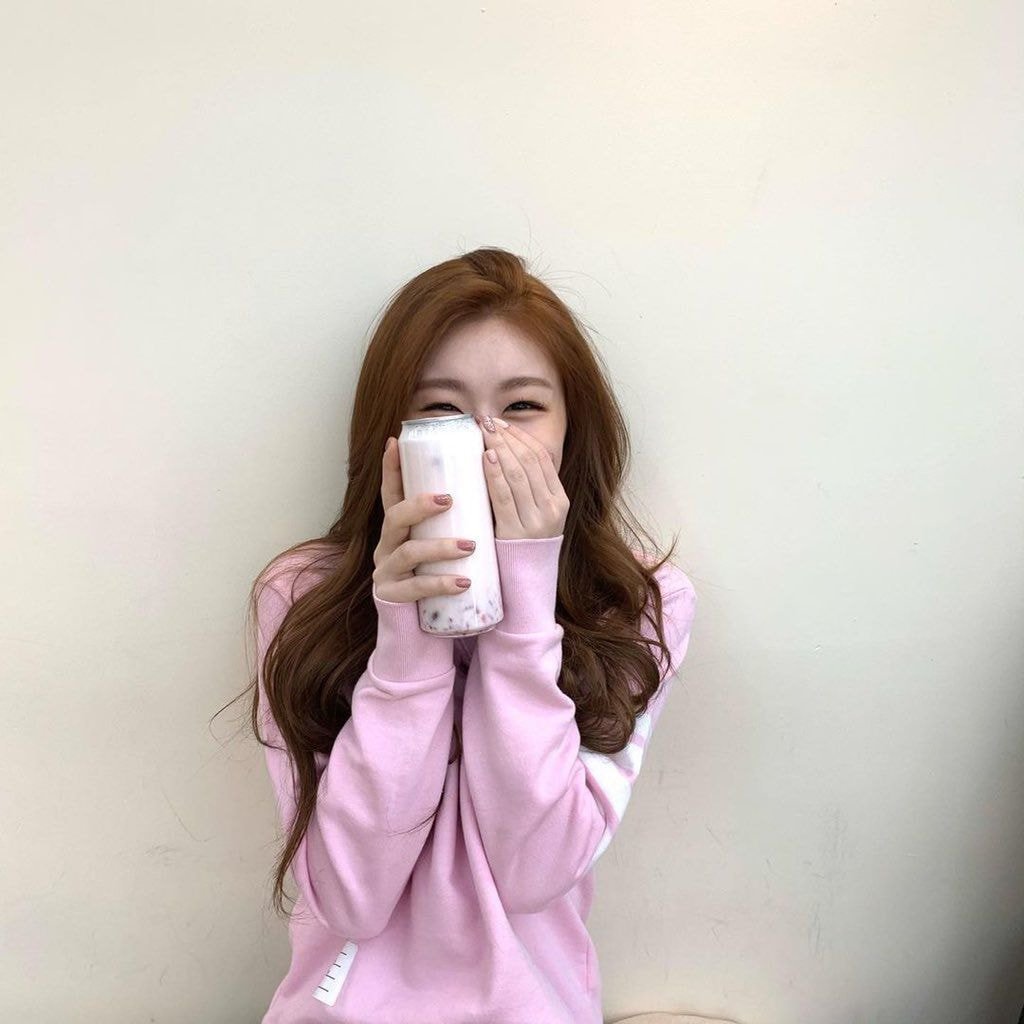 있지(ITZY) 인스타 핑크 채령