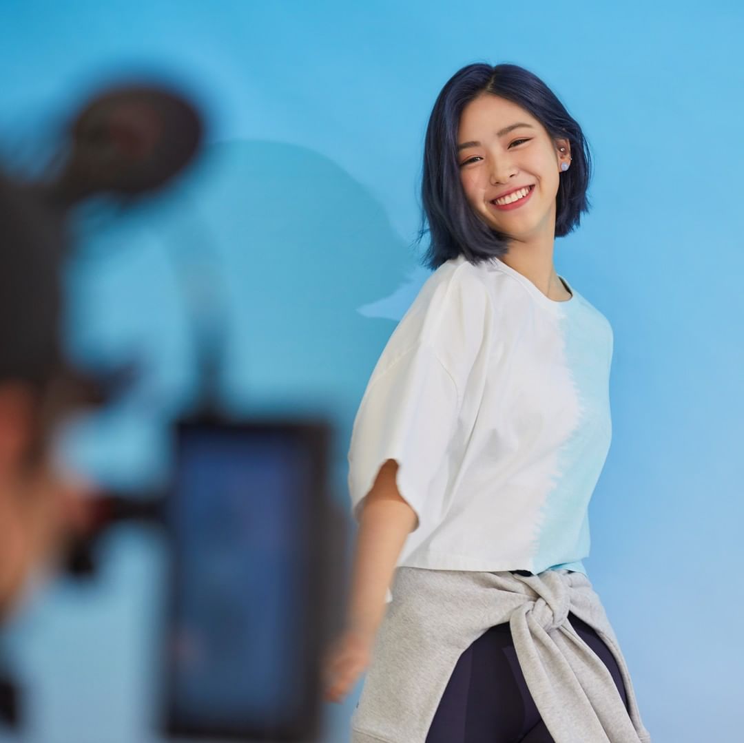 리아 류진 예지 유나 채령 (#있지 #ITZY) with 안다르