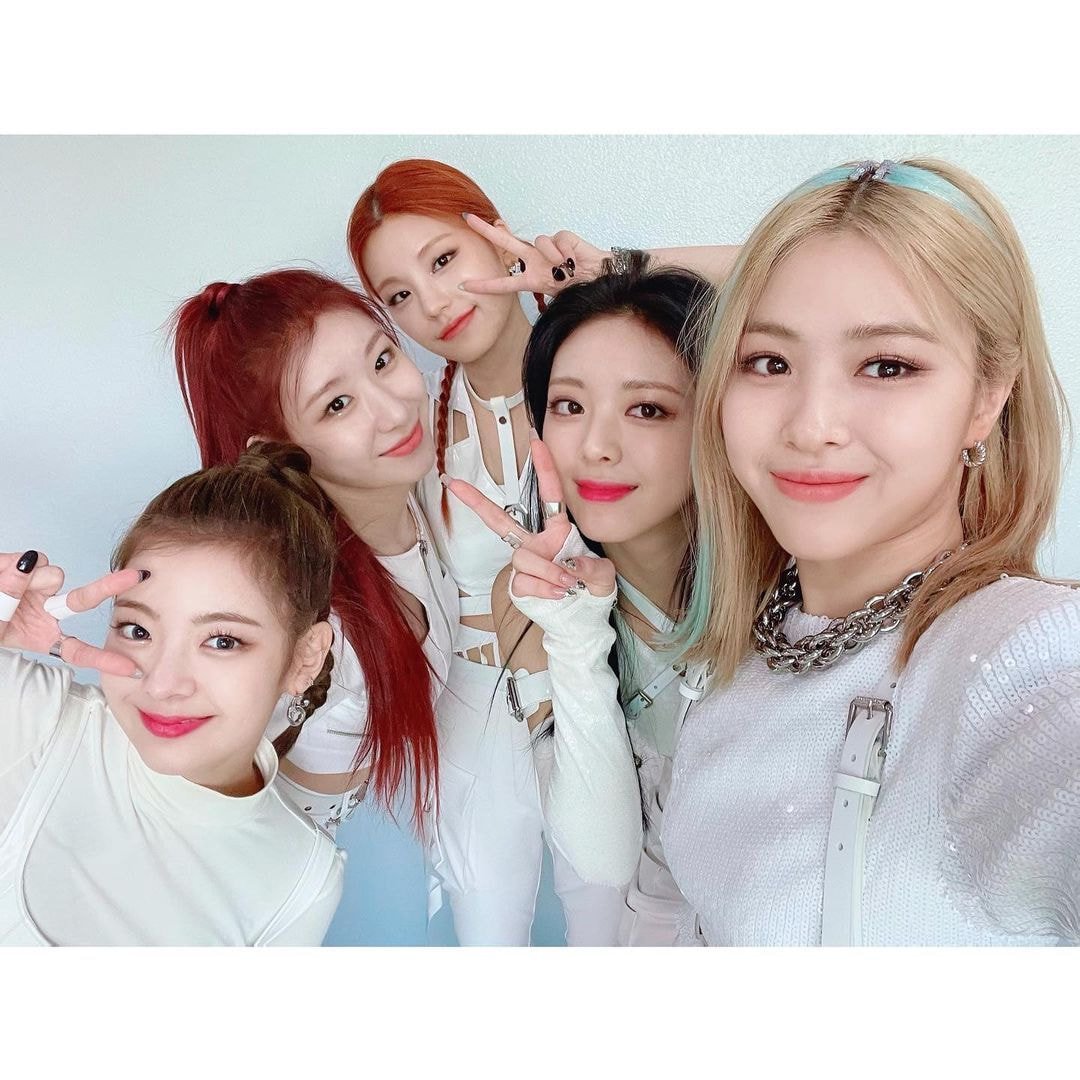 ITZY 안스타 업뎃 (feat. 인기가요)