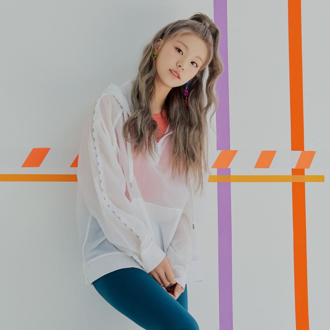 리아 류진 예지 유나 채령 (#있지 #ITZY) with 안다르