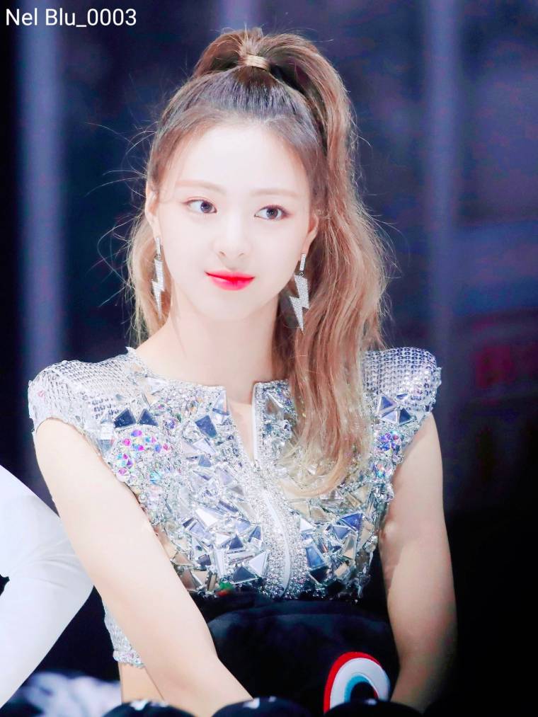 난 유나가 그렇게 좋더라.. (#ITZY #유나)