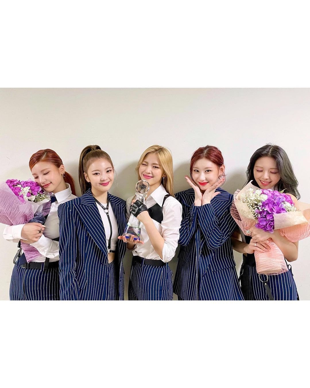 ITZY 인스타 업뎃