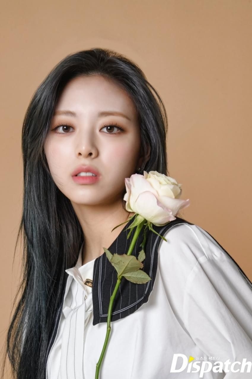 ITZY 있지 디스패치 컴백포토
