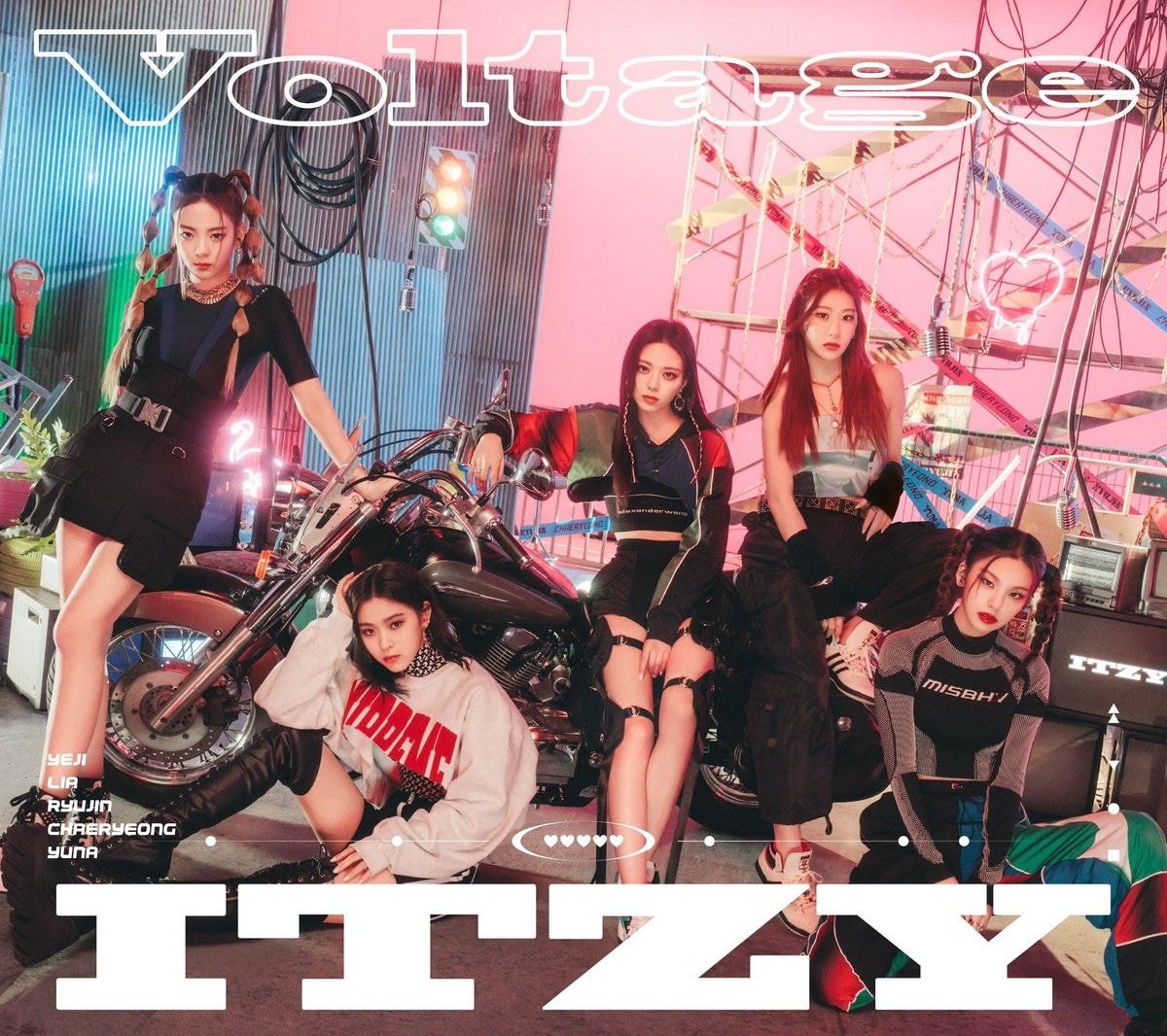 ITZY JAPAN 1st SINGLE『Voltage』