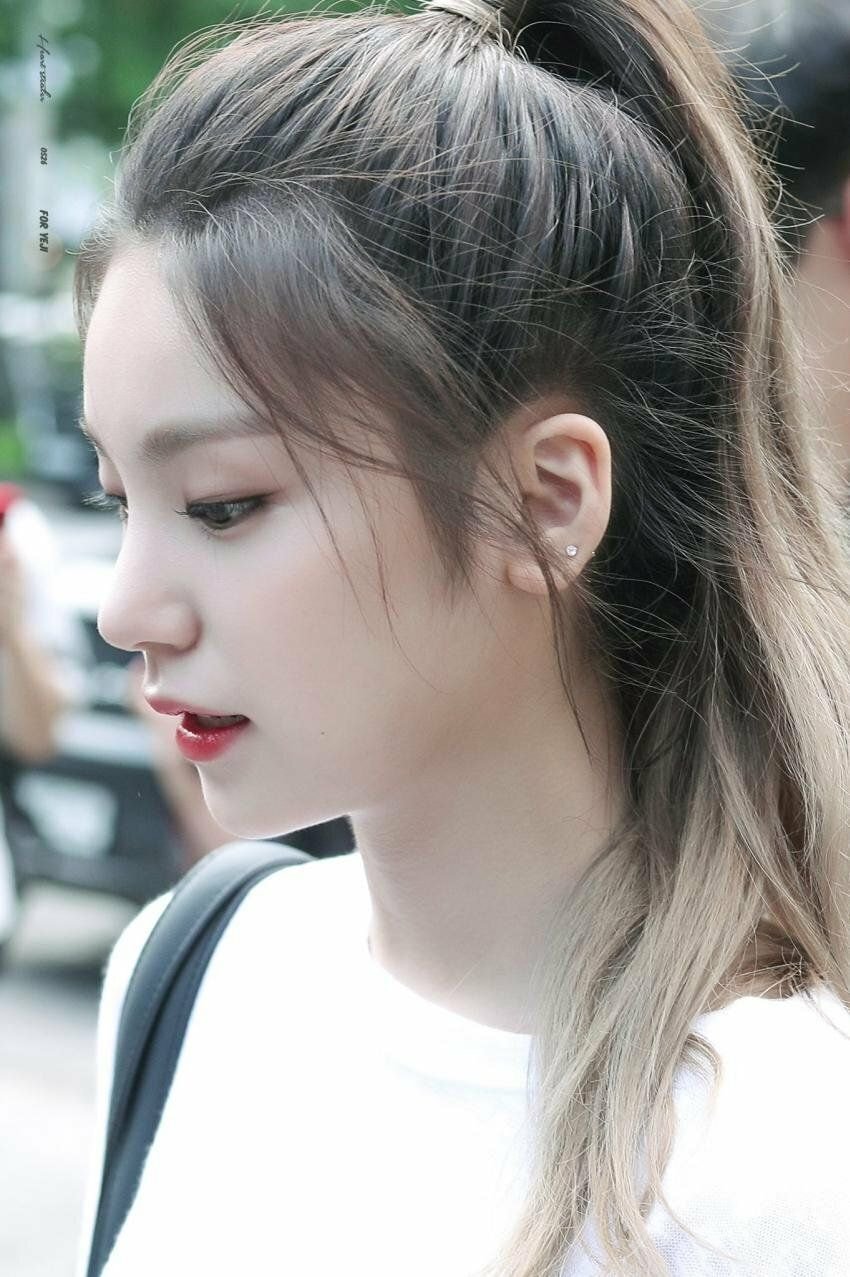 ITZY 예지 옆모습.jpg