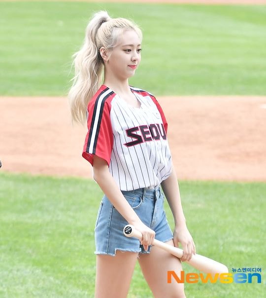 있지(ITZY) 유나 시타.jpgif