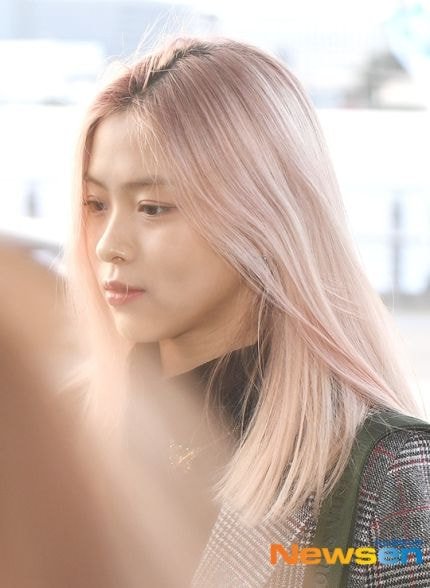 출국하는 있지(ITZY) 기사사진.jpg