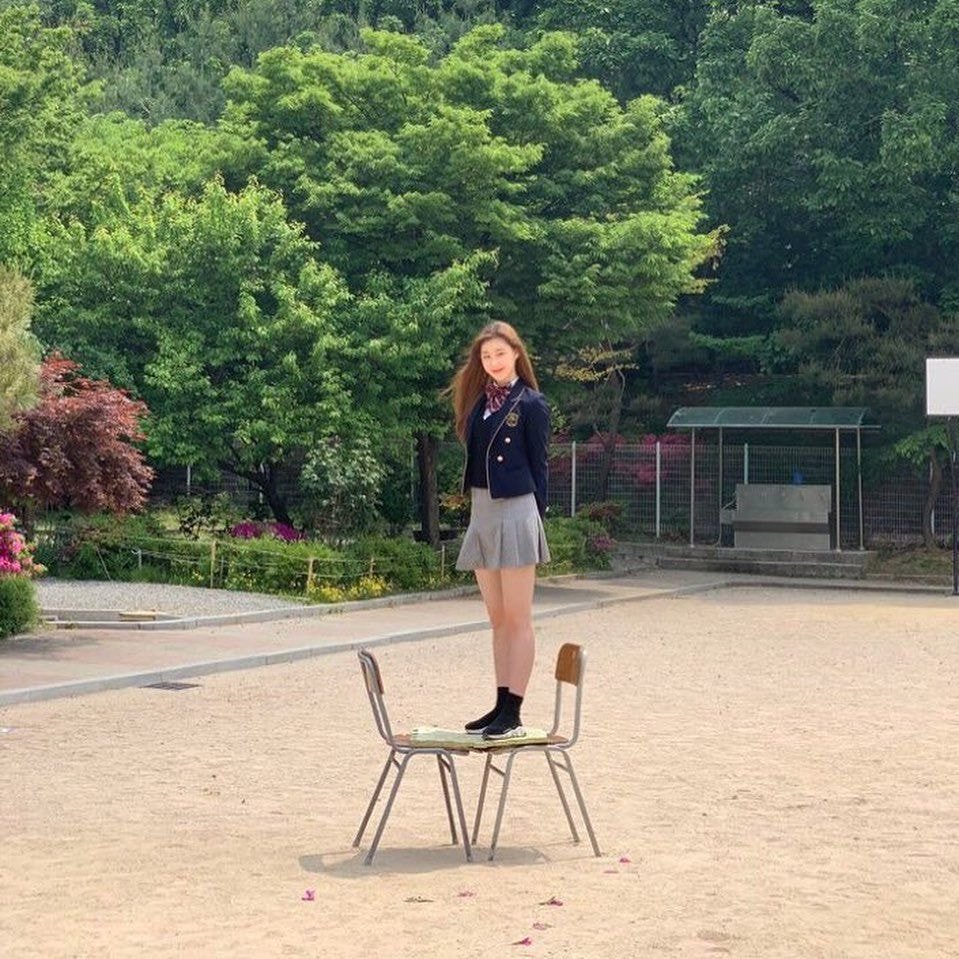 있지 한림 고3멤 01년생 류진 채령 졸업사진 찍는날
