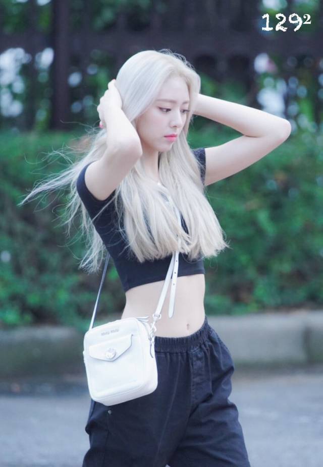 뮤뱅 출근길 ITZY(있지) 유나