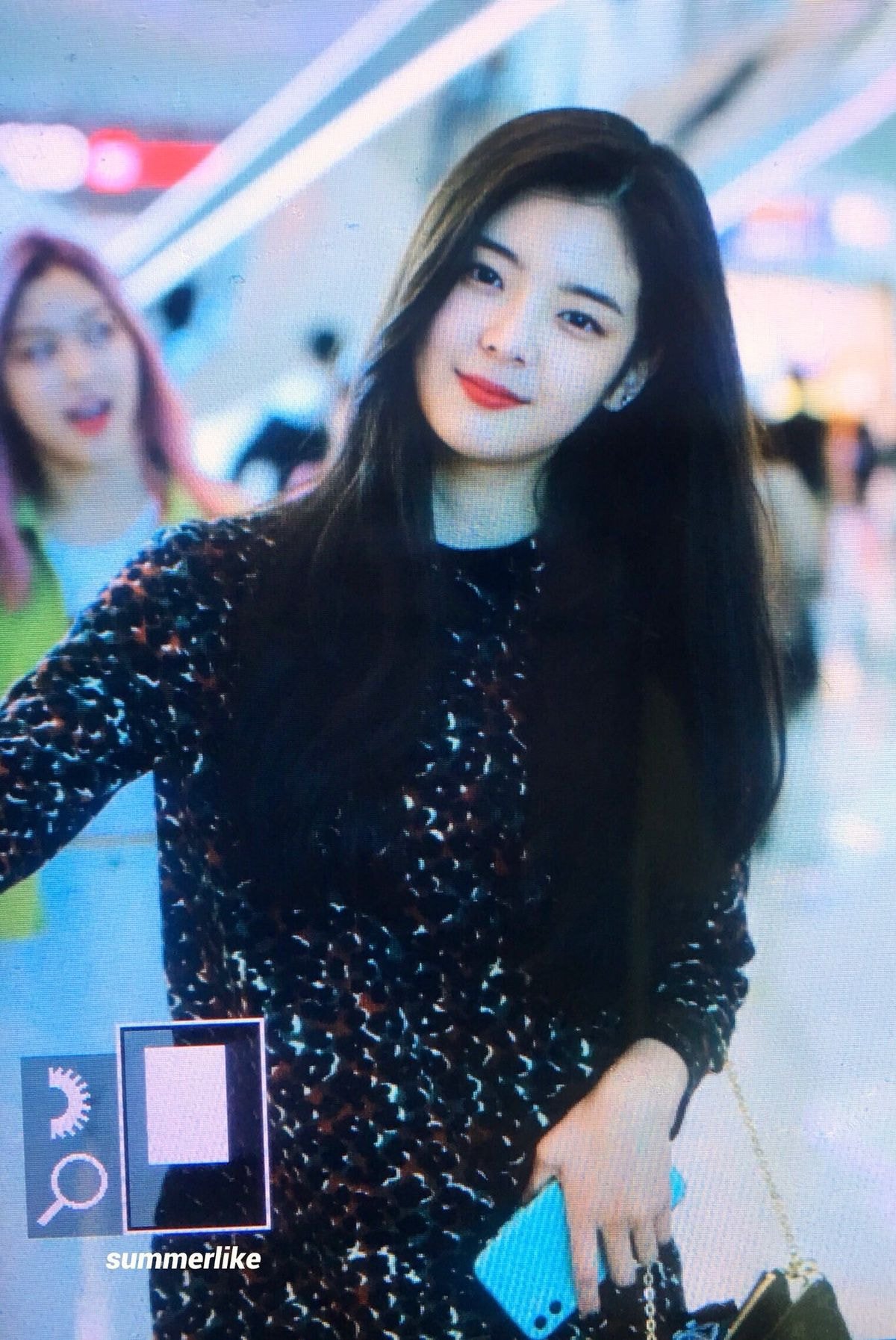 오늘자 공항 있지(ITZY) 리아.jpg