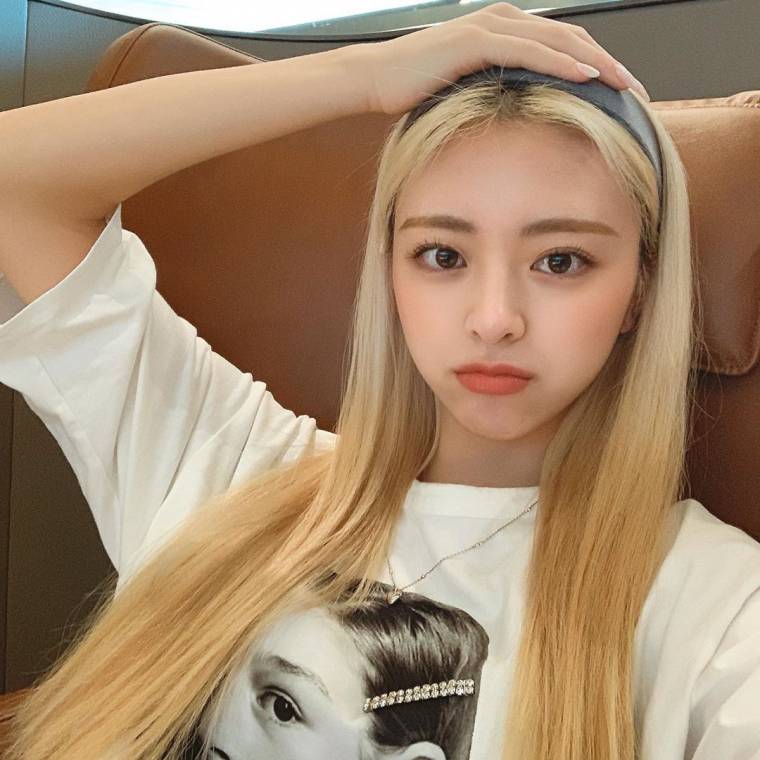 ITZY 유나.insta