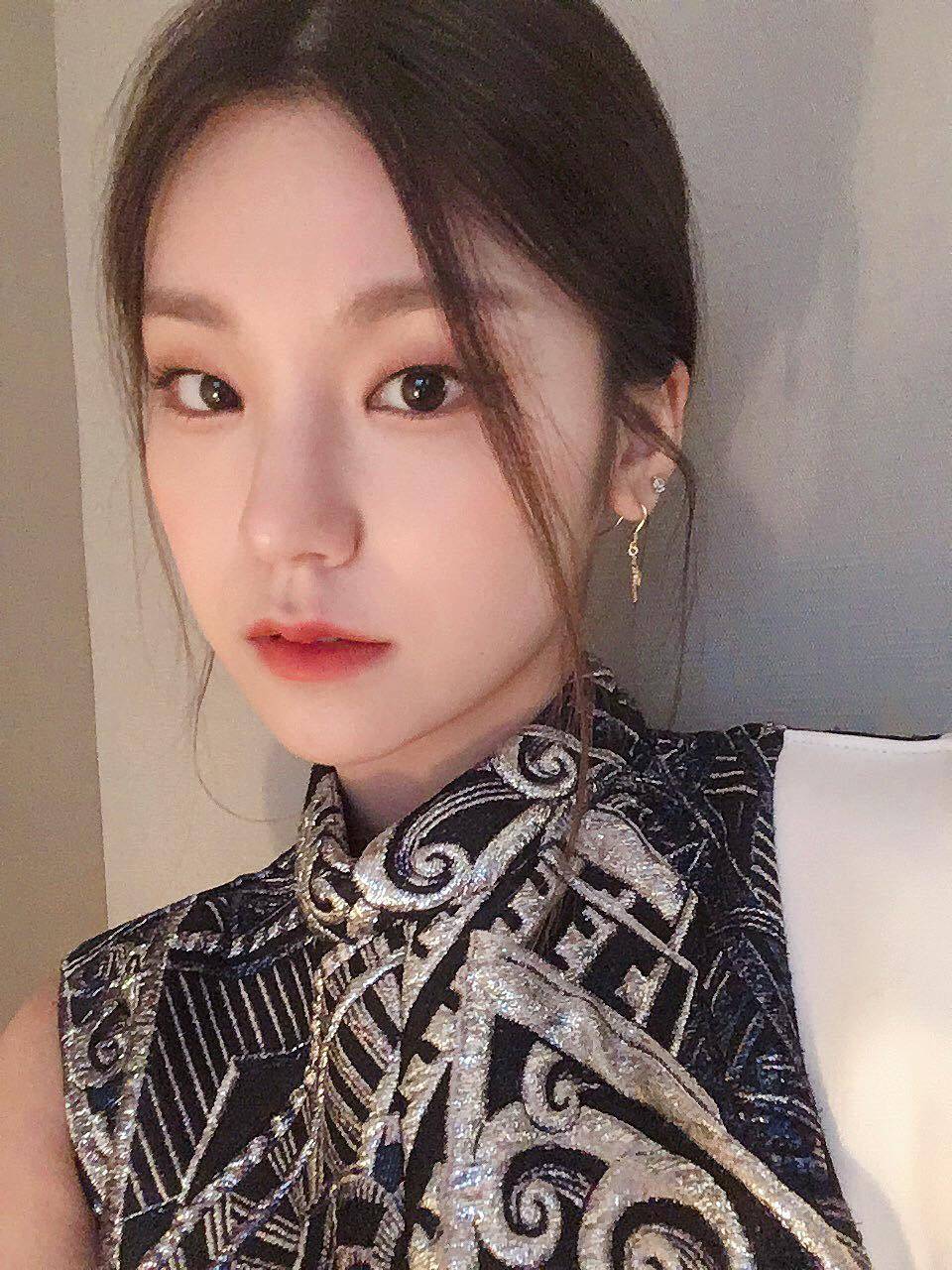 루이뷔통 ITZY (있지) 멤버들..